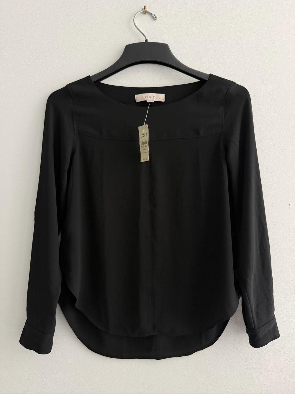 LOFT Black Long-Sleeve Crewneck Blouse